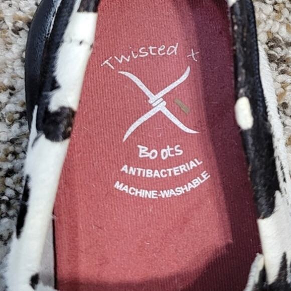 Twisted X Boat Shoes Womens 6.5 Cow Hide Black/White Fun Whimsical Sleek Modern - Picture 8 of 10